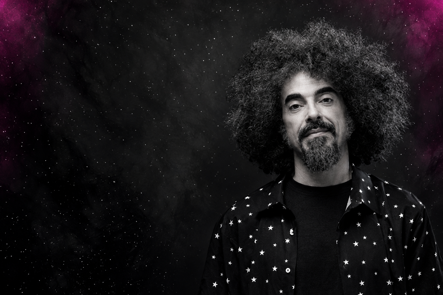 Ritratto di Caparezza in bianco e nero”